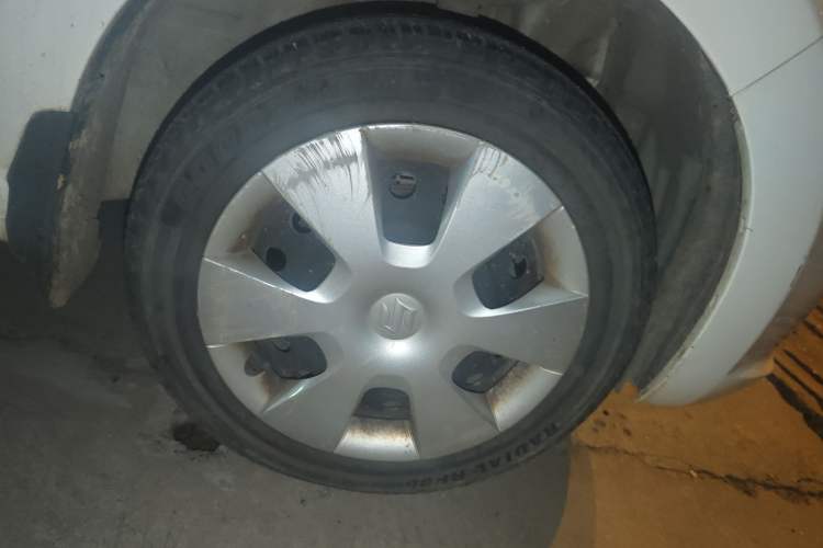 Used Suzuki Alto 2013 1.0L Manual Utility Model Right Front Wheel Hub