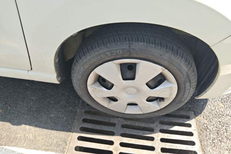 Used Suzuki Alto 2013 1.0L Manual Comfort Version Right Front Wheel Hub