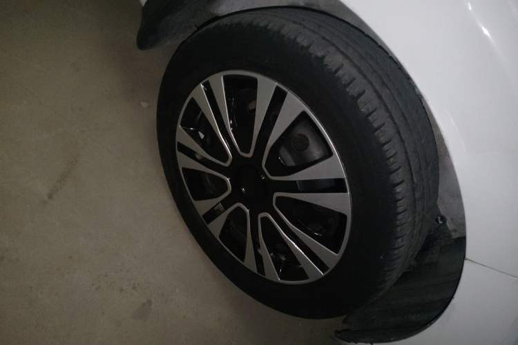 Used Suzuki Alto 2013 1.0L Manual Comfort Version Right Front Wheel Hub