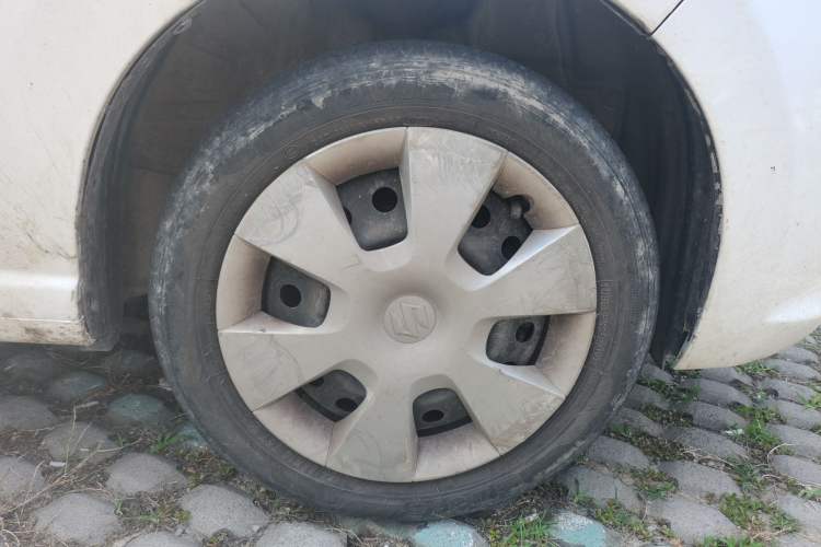 Used Suzuki Alto 2013 Revised Version 1.0L Manual Comfort Edition Right Front Wheel Hub
