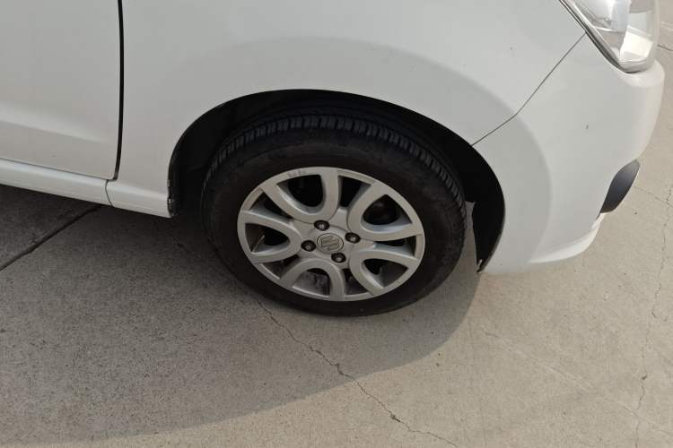 Used Suzuki Alto 2013 1.0L Automatic Luxury Model Right Front Wheel Hub