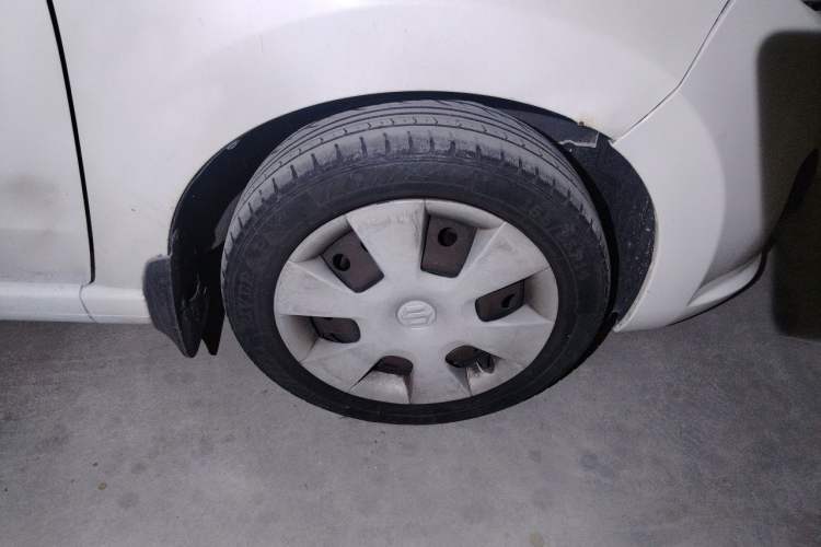Used Suzuki Alto 2013 1.0L Manual Utility Model Right Front Wheel Hub