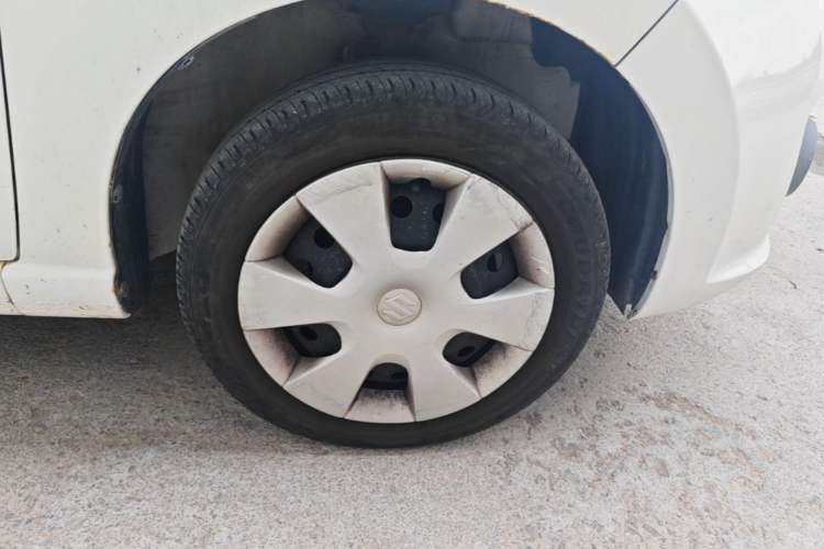 Used Suzuki Alto 2013 1.0L Manual Utility Model Right Front Wheel Hub