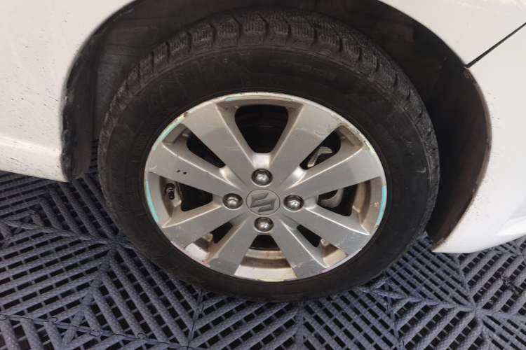 Used Suzuki Alto 2013 Revised Version 1.0L Manual Comfort Edition Right Front Wheel Hub