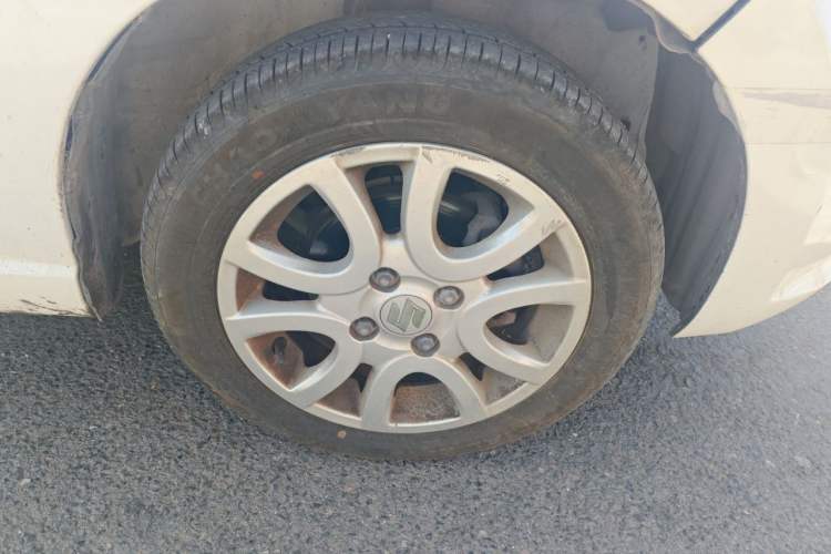 Used Suzuki Alto 2013 1.0L Manual Luxury Model Right Front Wheel Hub