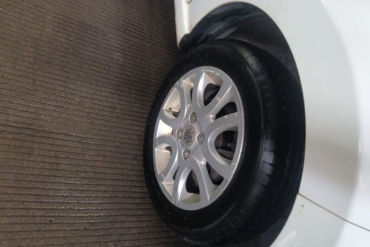 Used Suzuki Alto 2013 1.0L Manual Luxury Model Right Front Wheel Hub