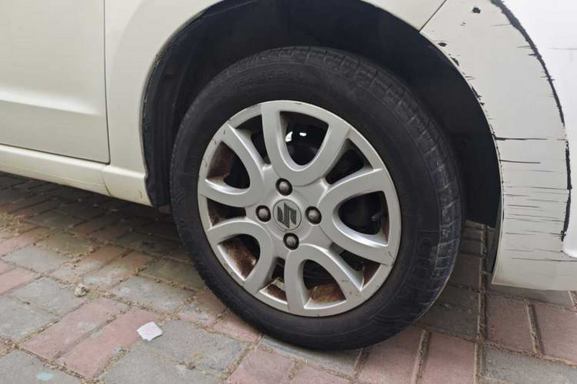 Used Suzuki Alto 2013 1.0L Automatic Luxury Model Right Front Wheel Hub