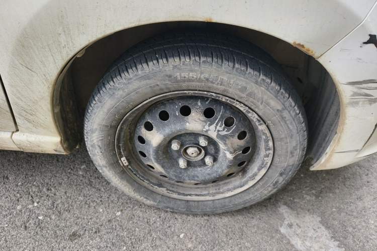 Used Suzuki Alto 2013 Revised Version 1.0L Manual Comfort Edition Right Front Wheel Hub