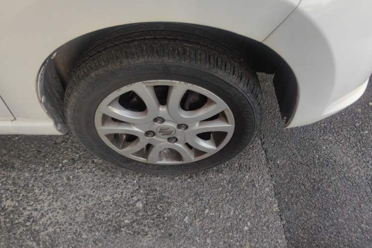 Used Suzuki Alto 2013 1.0L Automatic Luxury Model Right Front Wheel Hub