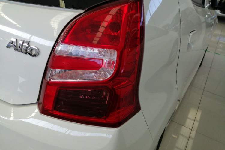 Used Suzuki Alto 2013 1.0L Automatic Luxury Model Right Rear Taillight
