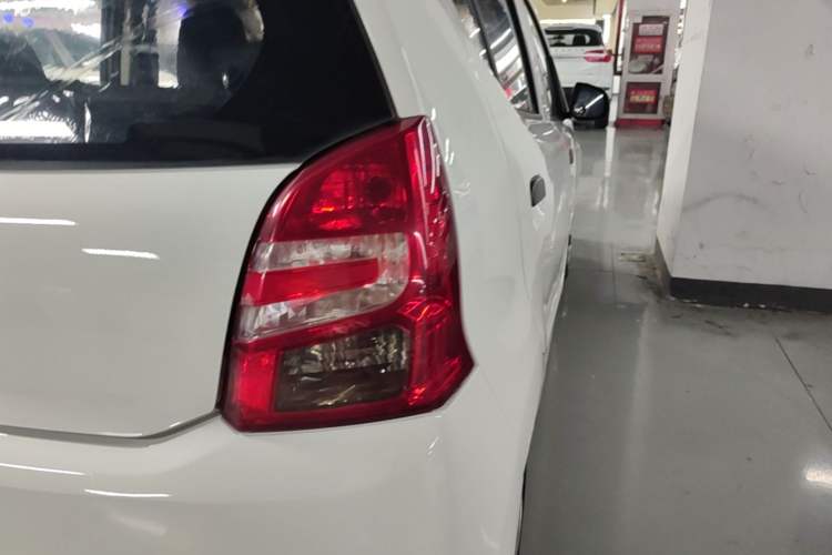 Used Suzuki Alto 2013 Revised Version 1.0L Manual Comfort Edition Right Rear Taillight