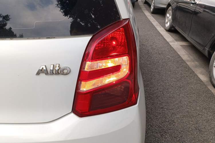 Used Suzuki Alto 2013 Revised Version 1.0L Manual Comfort Edition Right Rear Taillight