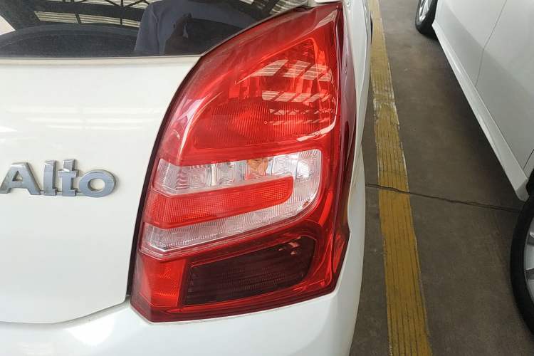 Used Suzuki Alto 2013 Revised Version 1.0L Manual Comfort Edition Right Rear Taillight
