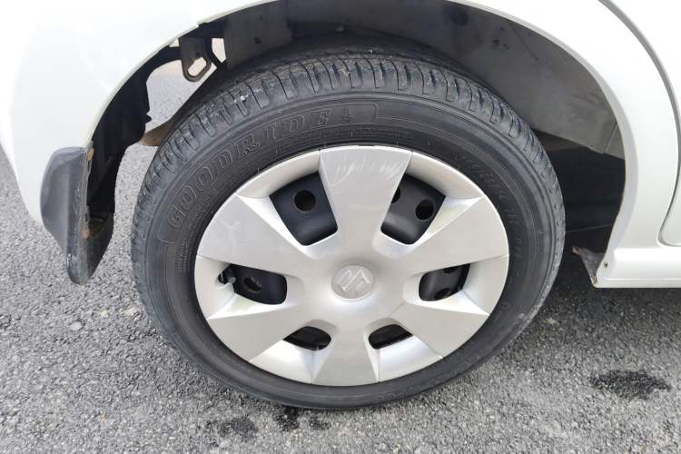 Used Suzuki Alto 2013 Revised Version 1.0L Manual Comfort Edition Right Rear Wheel Hub