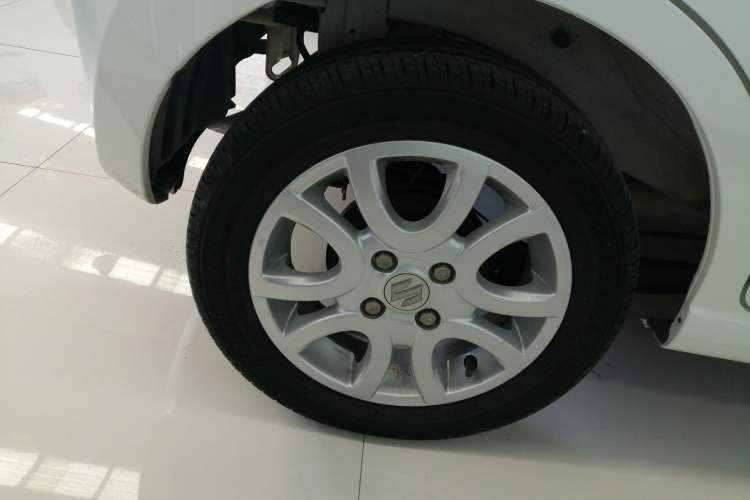 Used Suzuki Alto 2013 1.0L Automatic Luxury Model Right Rear Wheel Hub