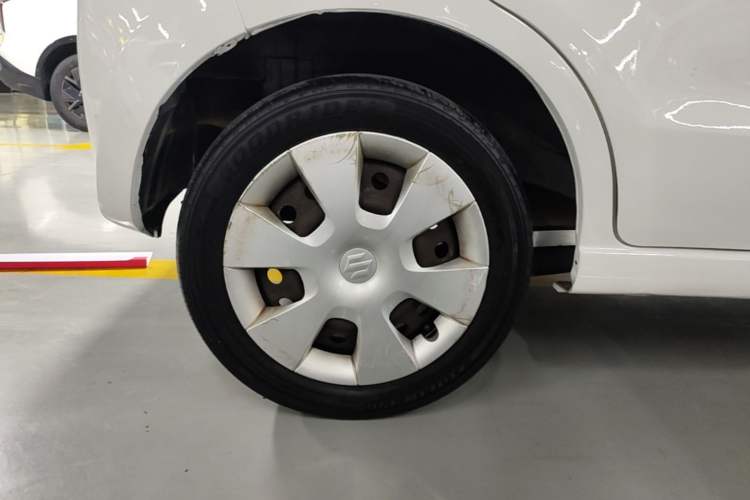 Used Suzuki Alto 2013 Revised Version 1.0L Manual Comfort Edition Right Rear Wheel Hub