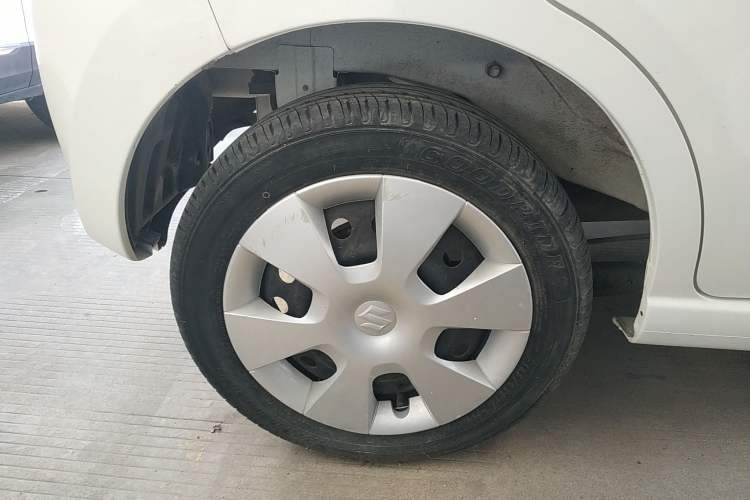 Used Suzuki Alto 2013 Revised Version 1.0L Manual Comfort Edition Right Rear Wheel Hub