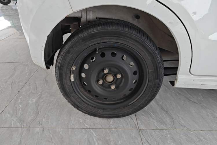 Used Suzuki Alto 2013 Revised Version 1.0L Manual Comfort Edition Right Rear Wheel Hub