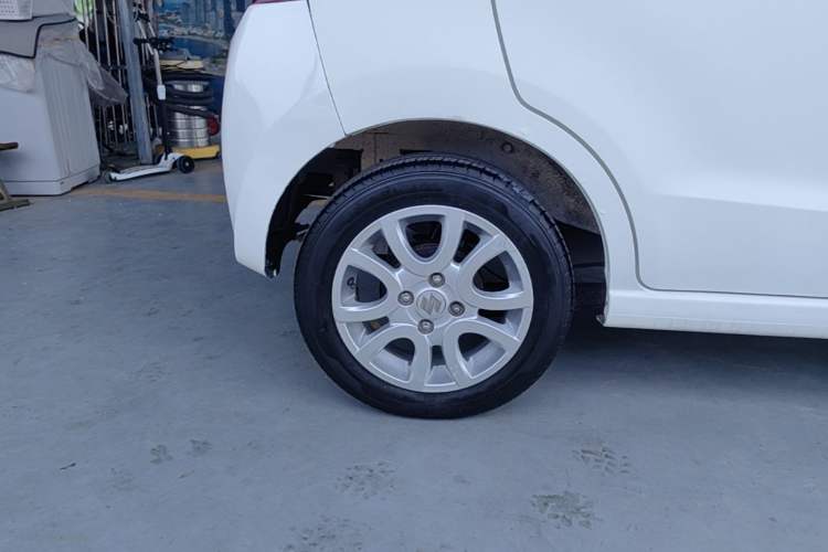 Used Suzuki Alto 2013 1.0L Automatic Luxury Model Right Rear Wheel Hub