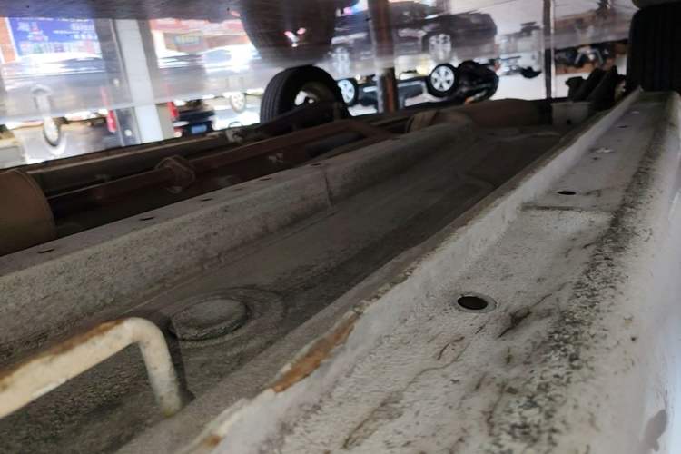Used Suzuki Alto 2013 1.0L Manual Luxury Model Right Side Sill