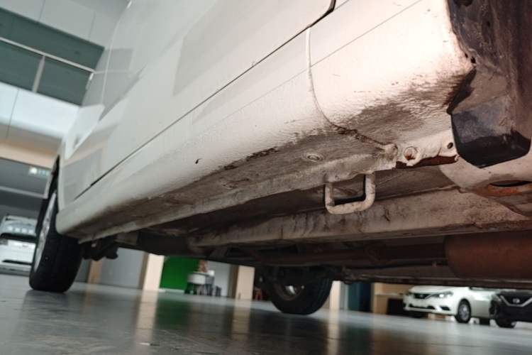 Used Suzuki Alto 2013 1.0L Automatic Luxury Model Right Side Sill