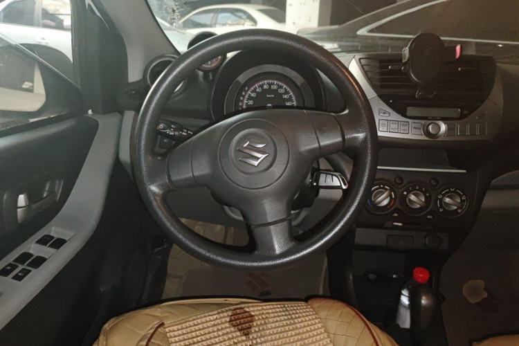 Used Suzuki Alto 2013 1.0L Automatic Luxury Model Steering Wheel