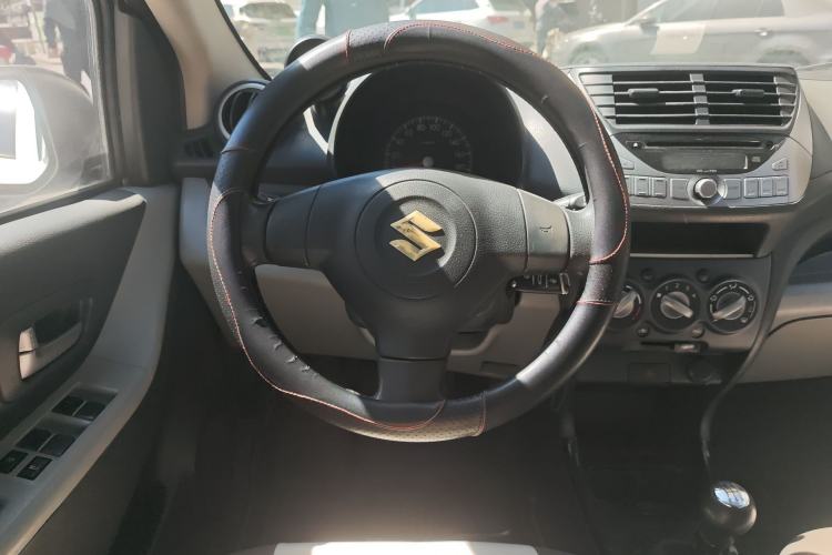 Used Suzuki Alto 2013 1.0L Manual Luxury Model Steering Wheel