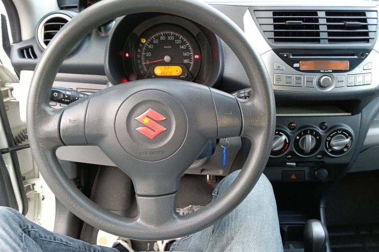 Used Suzuki Alto 2013 1.0L Automatic Luxury Model Steering Wheel