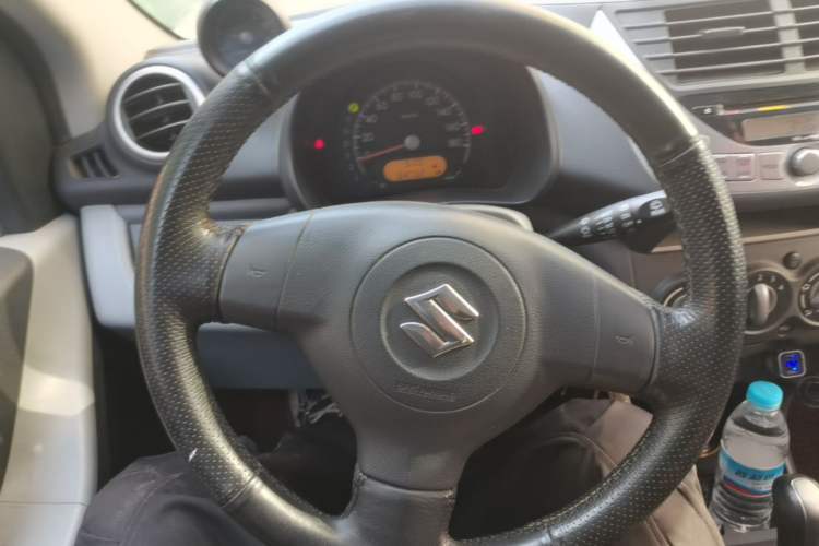 Used Suzuki Alto 2013 1.0L Automatic Luxury Model Steering Wheel