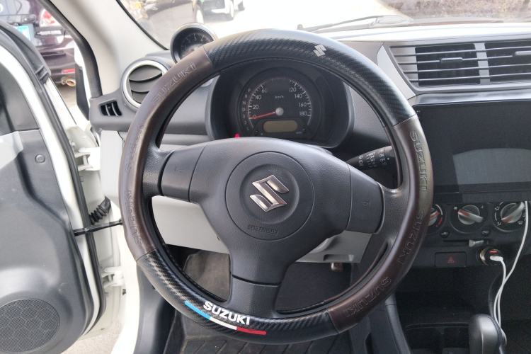 Used Suzuki Alto 2013 1.0L Automatic Luxury Model Steering Wheel