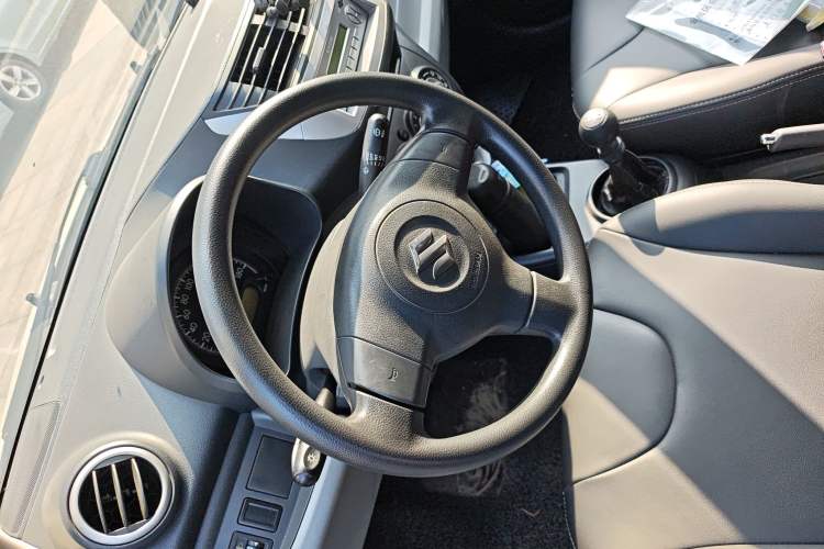 Used Suzuki Alto 2013 Revised Version 1.0L Manual Comfort Edition Steering Wheel