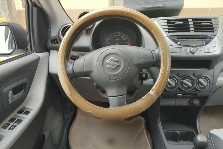 Used Suzuki Alto 2013 1.0L Manual Luxury Model Steering Wheel