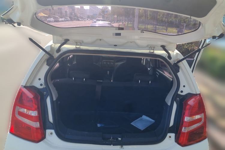 Used Suzuki Alto 2013 1.0L Automatic Luxury Model Trunk