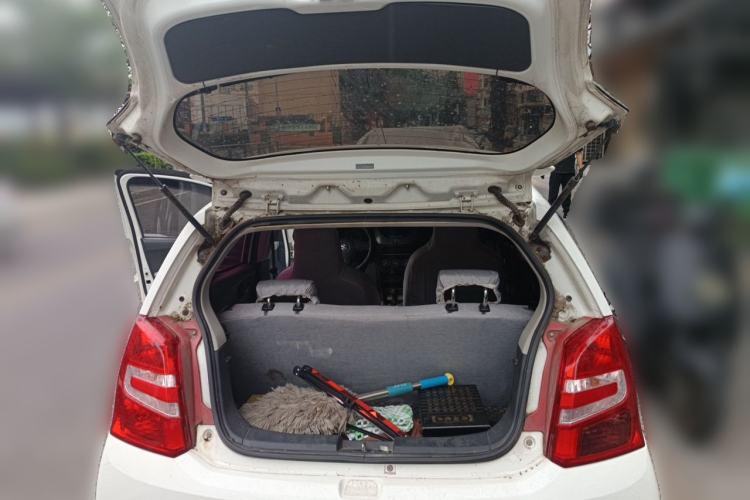 Used Suzuki Alto 2013 1.0L Manual Luxury Model Trunk
