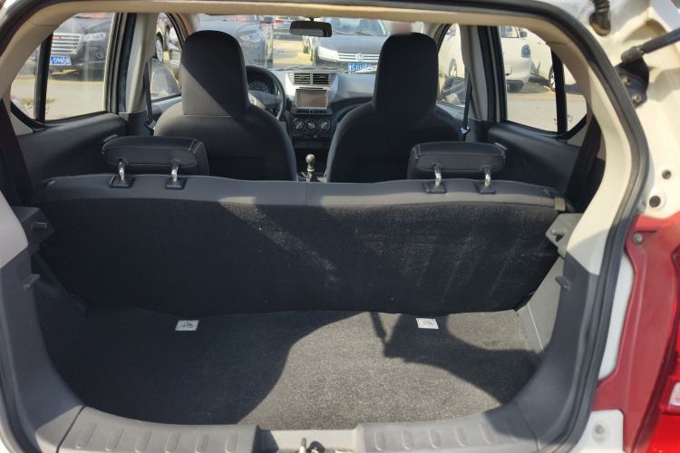 Used Suzuki Alto 2013 1.0L Manual Utility Model Trunk