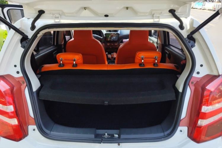 Used Suzuki Alto 2013 1.0L Automatic Luxury Model Trunk
