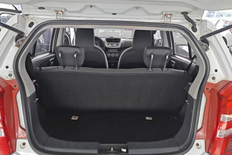 Used Suzuki Alto 2013 Revised Version 1.0L Manual Comfort Edition Trunk