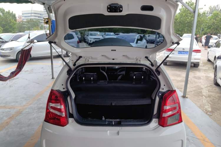 Used Suzuki Alto 2013 1.0L Automatic Luxury Model Trunk