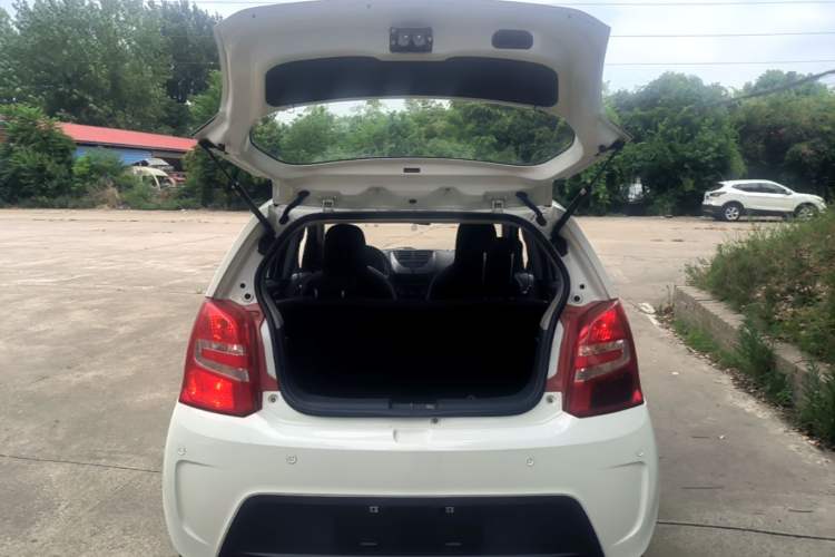 Used Suzuki Alto 2013 1.0L Automatic Luxury Model Trunk