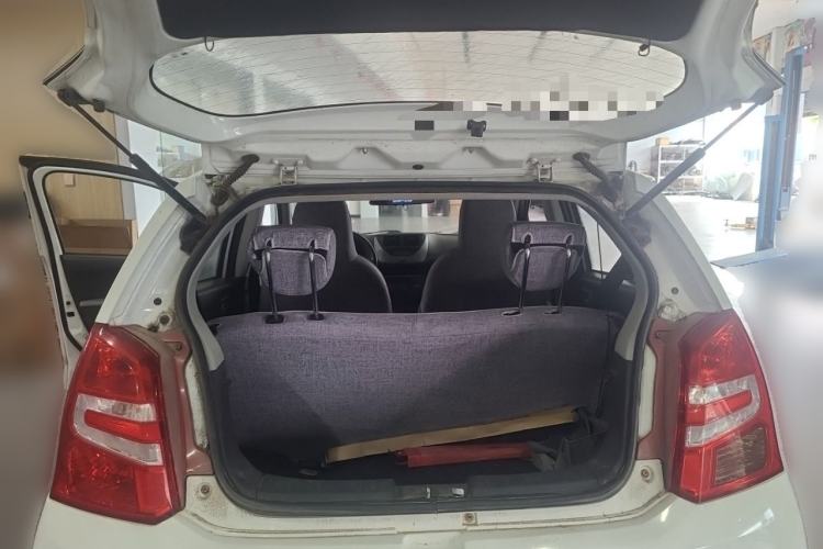 Used Suzuki Alto 2013 1.0L Automatic Luxury Model Trunk