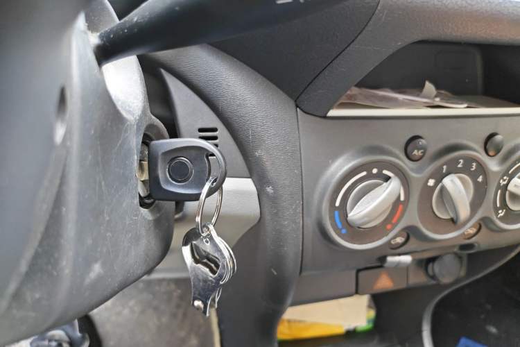 Used Suzuki Alto 2013 Revised Version 1.0L Manual Comfort Edition Vehicle Key