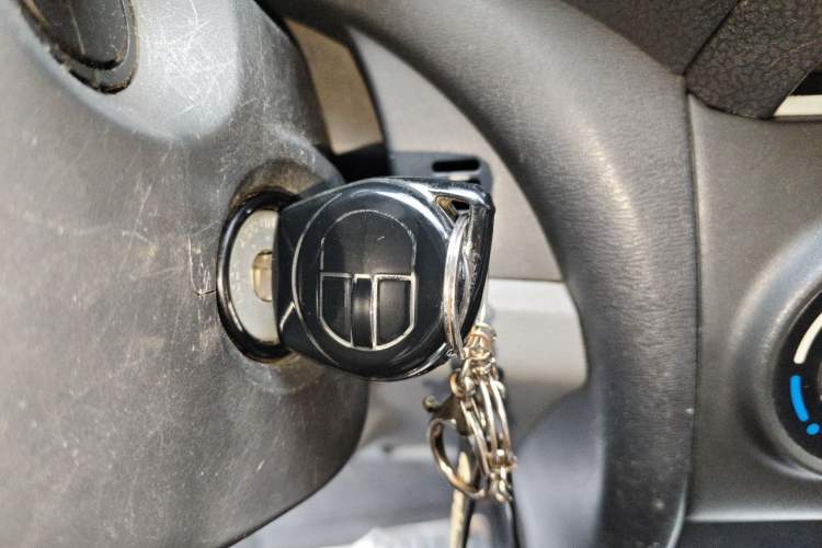 Used Suzuki Alto 2013 1.0L Manual Luxury Model Vehicle Key