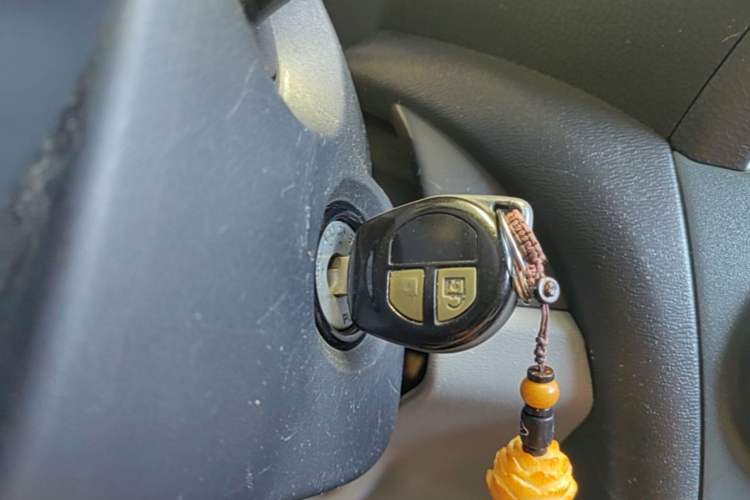 Used Suzuki Alto 2013 1.0L Automatic Luxury Model Vehicle Key