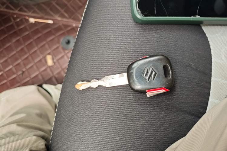 Used Suzuki Alto 2013 1.0L Manual Luxury Model Vehicle Key