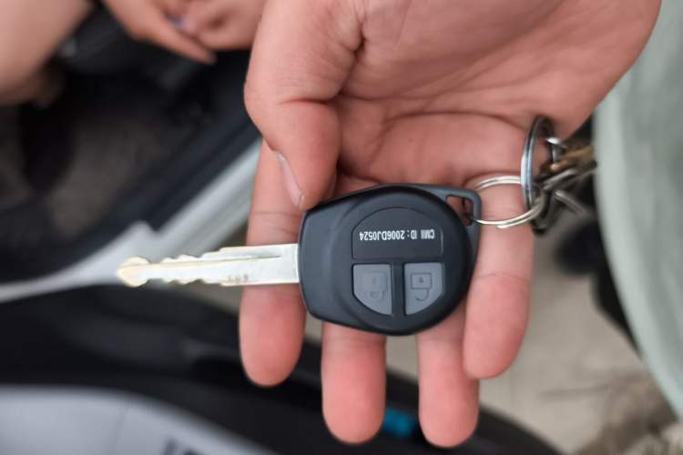 Used Suzuki Alto 2013 1.0L Manual Luxury Model Vehicle Key