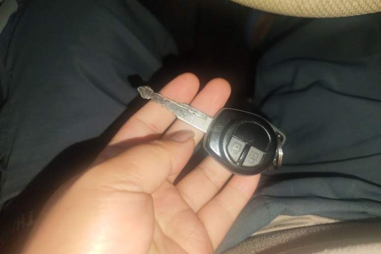 Used Suzuki Alto 2013 1.0L Automatic Luxury Model Vehicle Key