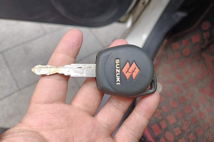 Used Suzuki Alto 2013 1.0L Automatic Luxury Model Vehicle Key