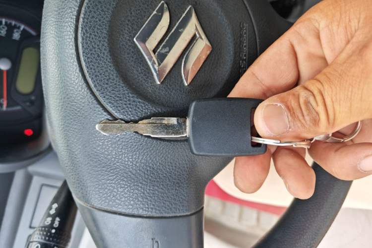 Used Suzuki Alto 2013 1.0L Manual Utility Model Vehicle Key