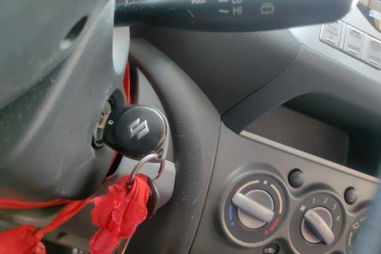 Used Suzuki Alto 2013 1.0L Automatic Luxury Model Vehicle Key