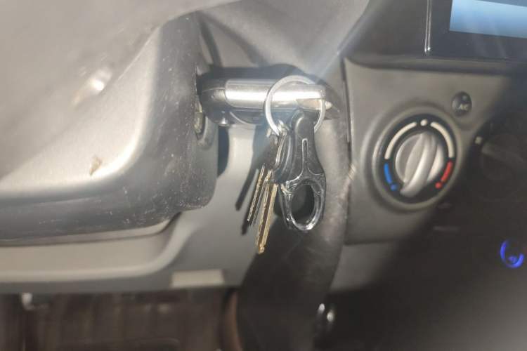 Used Suzuki Alto 2013 1.0L Manual Utility Model Vehicle Key